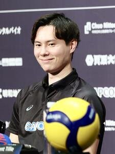 前日会見に臨む高橋(撮影･河田真司)