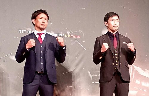 ｢Lemino修斗Vol1｣のメインで戦う岡田遼(左)と弥益ドミネーター聡志