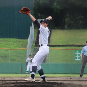 大阪大会3回戦　都島工対大冠　都島工の先発、三樹(撮影･中島麗)