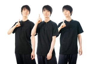 プロ転向から3周年を迎えた羽生結弦さん(写真は3点を重ねて合成)(撮影･江口和貴)