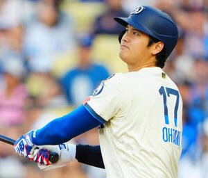ドジャース対ブルワーズ　3回裏ドジャース無死一塁、2点本塁打を放つ大谷(撮影･垰建太)