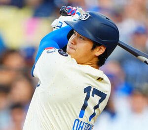 ドジャース対ブルワーズ　3回裏ドジャース無死一塁、2点本塁打を放つ大谷(撮影･垰建太)