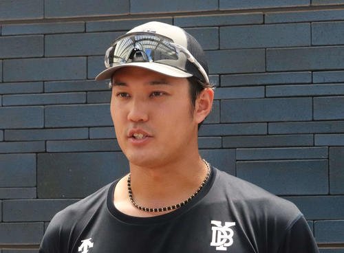球団施設DOCKでさっそく始動したDeNA藤浪(撮影･小早川宗一郎)