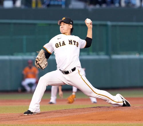 巨人井上温大(2025年7月9日撮影)