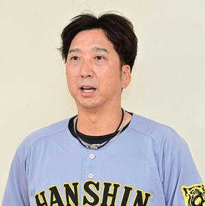 巨人対阪神　前半戦を総括する阪神藤川監督(撮影･清水貴仁)