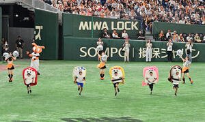 巨人対阪神　すしレースはたまごが勝利(撮影･清水貴仁)