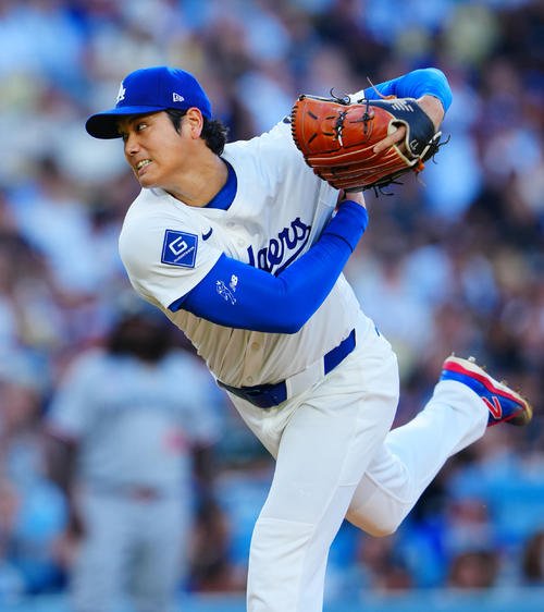 ドジャース対ツインズ　力投するドジャース先発の大谷(撮影･垰建太)
