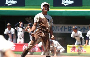 小野対三田学園　サヨナラのホームを踏んだ小野･安達(撮影･一樹)