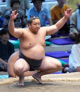 幕下優勝を飾った朝白龍(撮影･小沢裕)