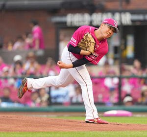 楽天対西武　力投する楽天先発の藤井(撮影･井上学)