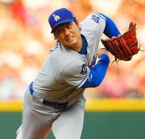 レッズ対ドジャース　歯を食いしばり力投するドジャース先発の大谷(2025年7月30日撮影)