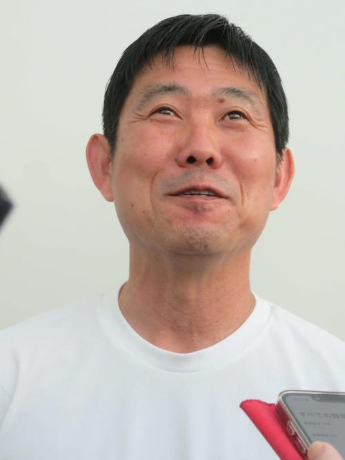 欧州視察から帰国し、取材に応じる日本代表の森保一監督(撮影･佐藤成)
