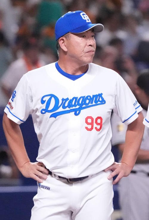 中日井上一樹監督(2025年7月30日撮影)