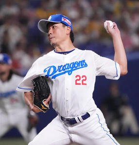 中日対阪神　1回表、登板する中日先発の大野(撮影･森本幸一)