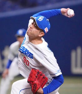 ウエスタン中日対オリックス　7回表、中日2番手で登板する松山(撮影･森本幸一)