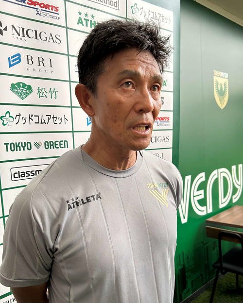 横浜戦に向け取材に応じる東京V城福浩監督
