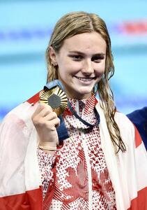 パリ五輪競泳女子200メートルバタフライで金メダルのカナダのサマー･マッキントッシュ(2024年8月1日撮影)
