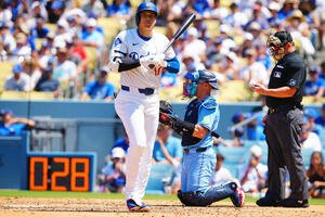 ドジャース対ブルージェイズ　4回裏ドジャース無死、空振り三振に倒れる大谷(撮影･垰建太)