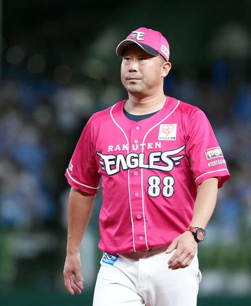 西武対楽天　西武にサヨナラ負けを喫した楽天三木監督(撮影･たえ見朱実)