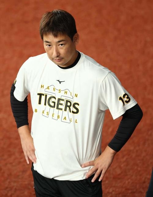 阪神岩崎優(2025年8月10日撮影)