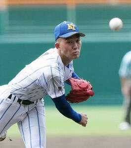 健大高崎対京都国際　7回裏から登板し力投する石垣(撮影･小島史椰)