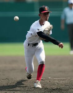 創成館対神村学園　創成館先発の奥田(撮影･小島史椰)