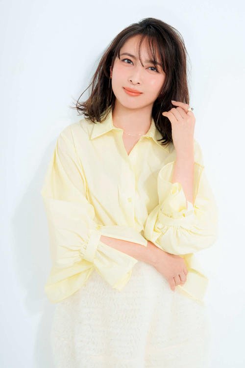 女優加藤夏希さん