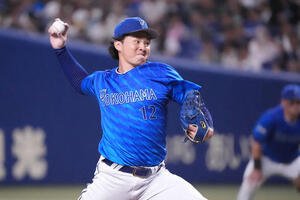 中日対DeNA 2回裏、力投するDeNA先発の竹田(撮影･森本幸一)