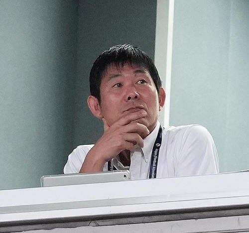 浦和対名古屋　試合を視察する日本代表森保監督(撮影･足立雅史)