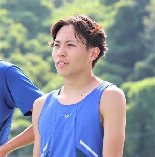 陸上男子短距離の清水空跳(2025年8月撮影)