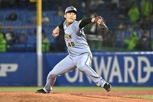 ヤクルト対阪神　阪神3番手で登板する茨木(撮影･滝沢徹郎)