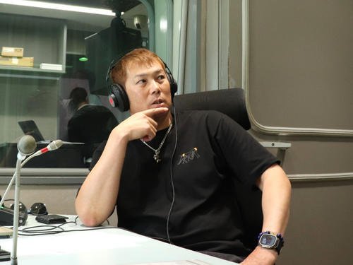 10月3日開始の初冠番組･ラジオ関西｢岩田稔の“やらなしゃーない！”｣(金曜深夜0時30分)の初回収録に挑んだ、岩田稔氏(撮影･中島麗)