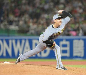 ヤクルト対阪神　力投する阪神及川(撮影･井上学)
