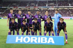 京都対町田　町田戦に臨む京都イレブン(撮影･前田充)