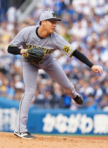 DeNA対阪神　力投する阪神3番手の及川(撮影･江口和貴)