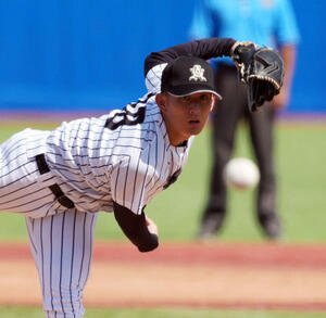 亜大対駒大　先発の亜大･斉藤(撮影･小島史椰)