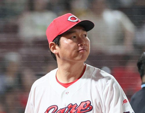 新井貴浩監督