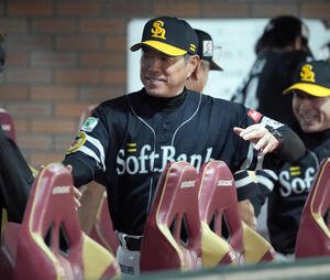 楽天対ソフトバンク　楽天に勝利し、マジック2としたソフトバンク小久保監督(撮影･たえ見朱実)