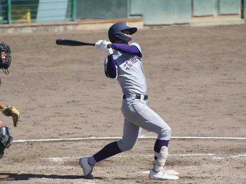 盛岡中央対花巻東　投打で活躍を見せた花巻東･萬谷(撮影･高橋香奈)