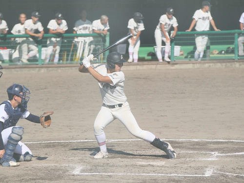 一関学院対一関一　4回、代打に送られた一関学院黄海(撮影･高橋香奈)