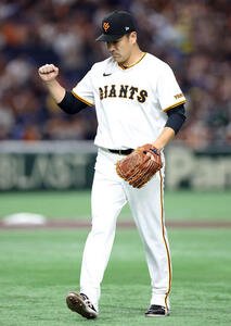 巨人対中日　1回表中日の攻撃を抑え、ガッツポーズする田中将(撮影･浅見桂子)