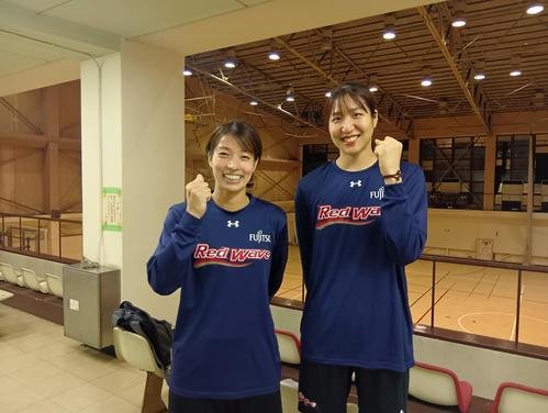 リーグ3連覇を誓った富士通の前沢(左)と宮沢(撮影･泉光太郎)