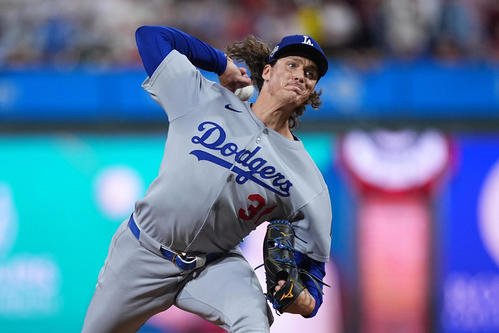 2627日ぶりに救援登板したドジャースのグラスノー(AP)