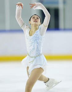 女子フリーで演技する三宅(撮影･前田充)