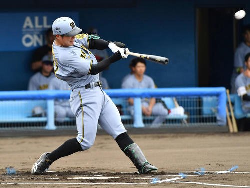 西武対阪神　1回表阪神2死、豊田は先制の左越え本塁打を放つ(撮影･岩下翔太)
