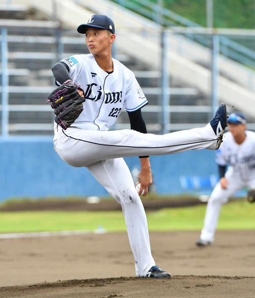 西武対阪神　西武先発の冨士(撮影･岩下翔太)