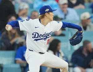 地区シリーズ･ドジャース対フィリーズ　ドジャース先発の山本(撮影･菅敏)
