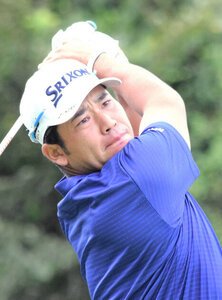 2番でティーショットを放つ松山英樹