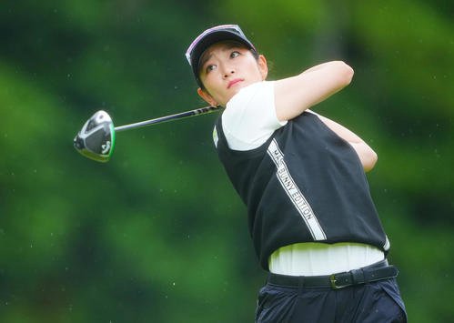 3番、ティーショットを放つ原(撮影･垰建太)