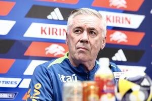 会見に臨むブラジル代表アンチェロッティ監督(撮影･河田真司)